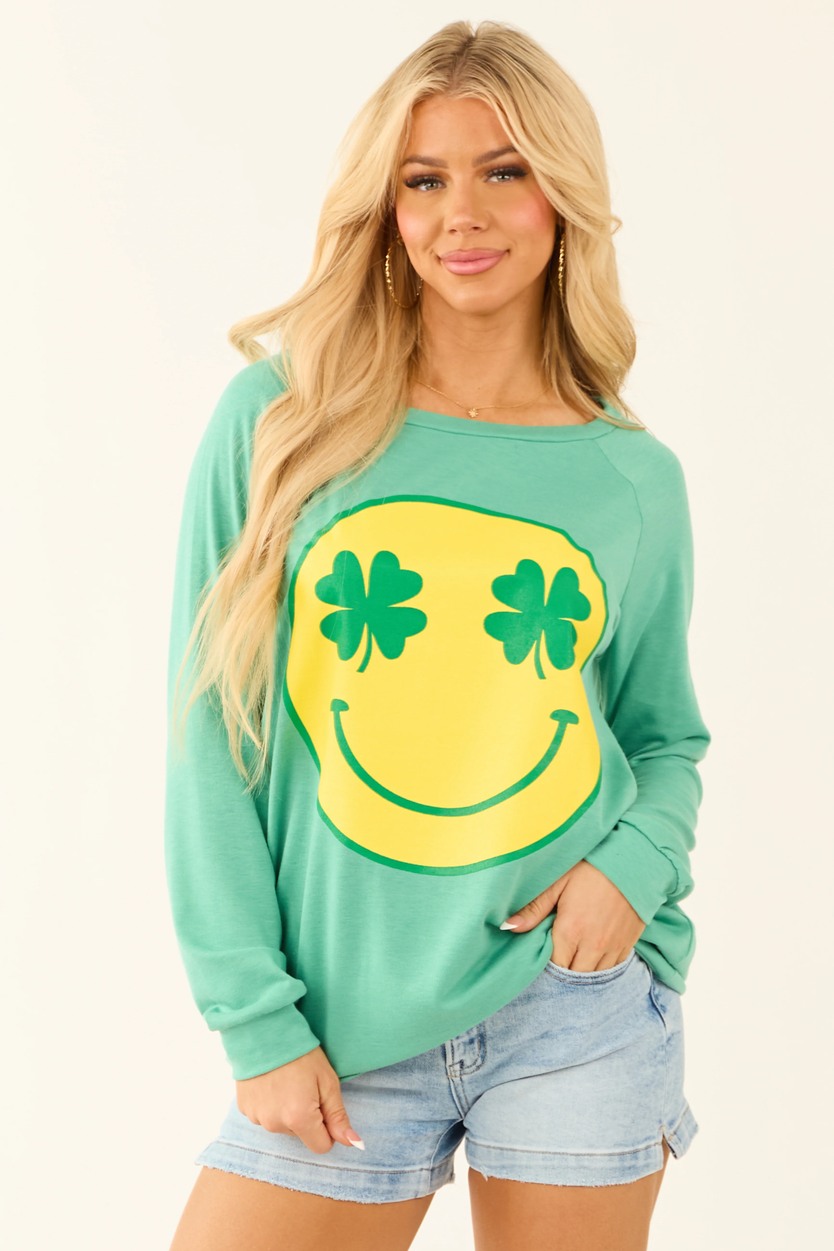 Seafoam Clover Smiley Graphic Pullover - LD SALE