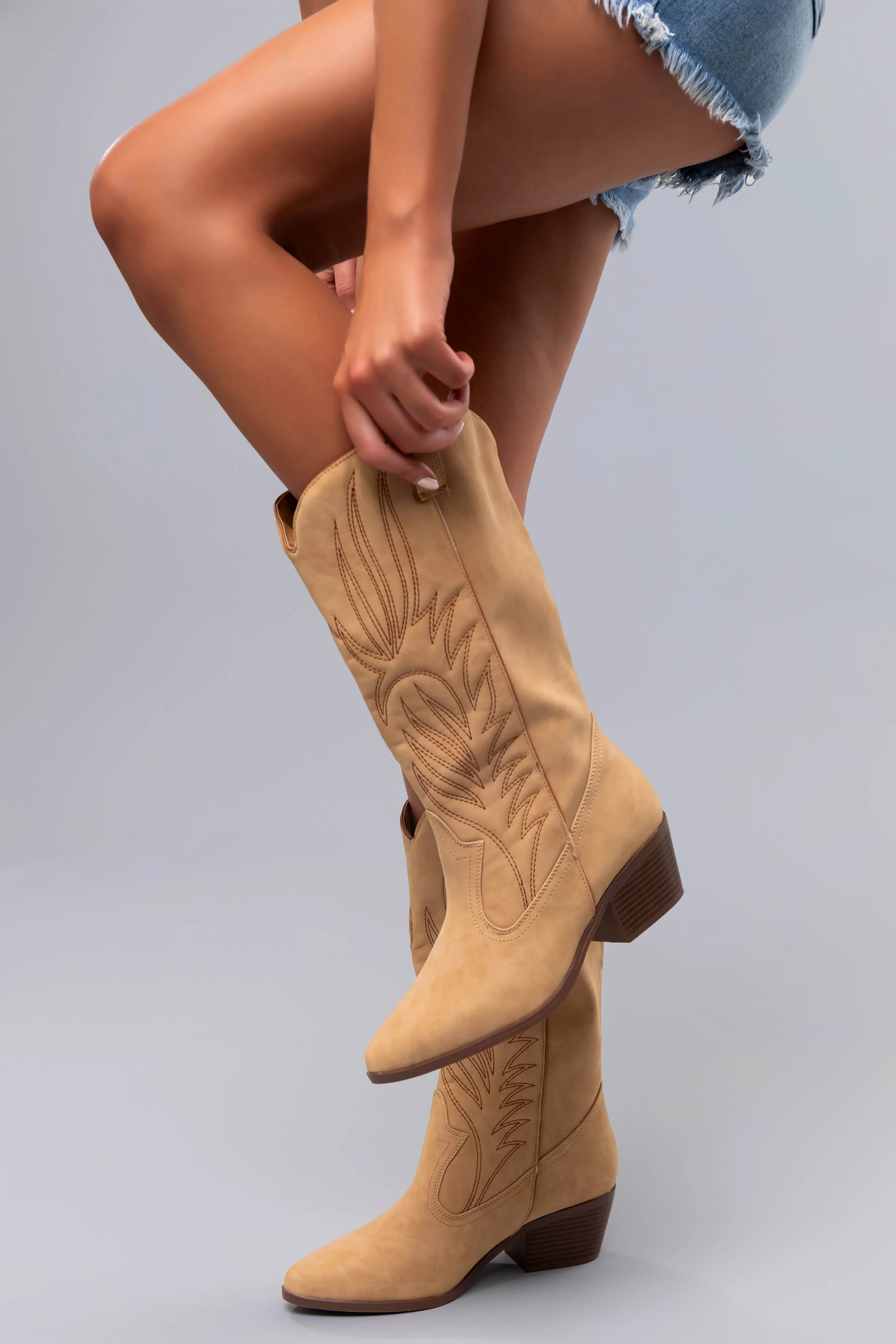 Camel Embroidered Western Style Boot - LD SALE
