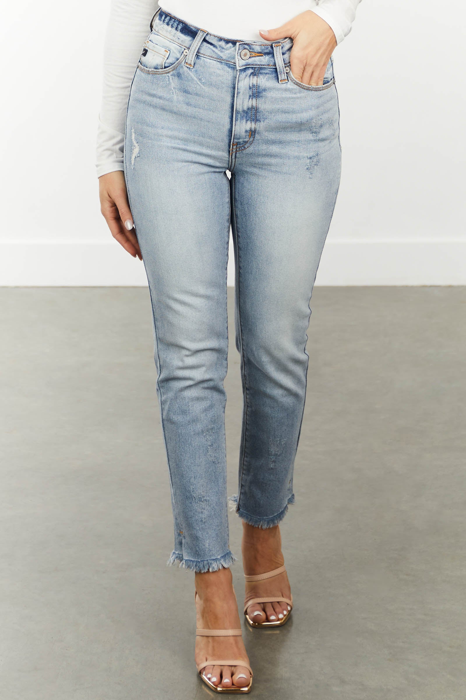KanCan Light Wash Straight Leg Jeans with Frayed Hem - LD SALE